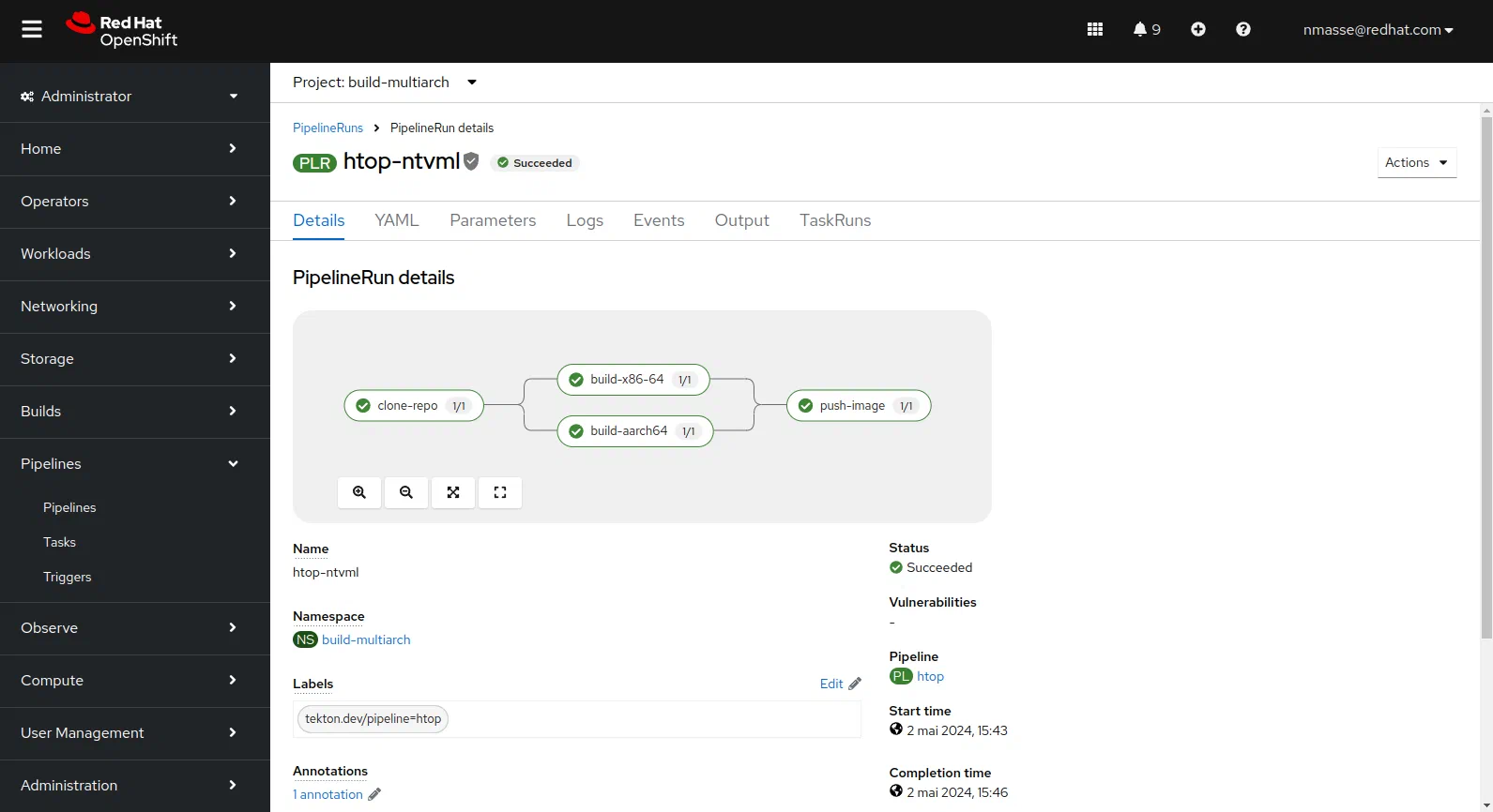 Console OpenShift montrant l’exécution du pipeline Tekton multi-architecture (Containerfile construisant une image de conteneur de l’utilitaire htop).